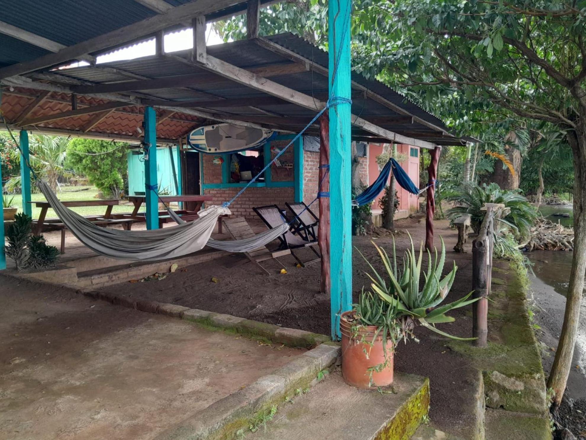 Hostel Los Chocoyos Mérida Екстериор снимка
