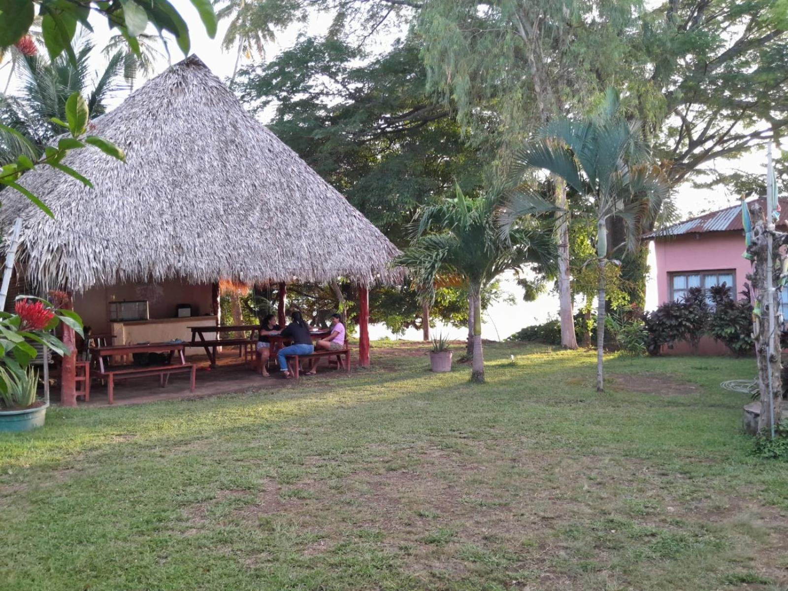 Hostel Los Chocoyos Mérida Екстериор снимка